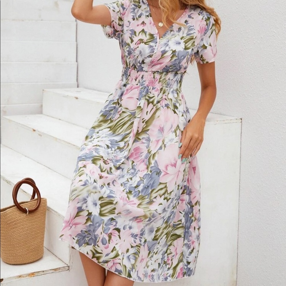 Boho floral print shirred waist dress - Picture 4 of 8